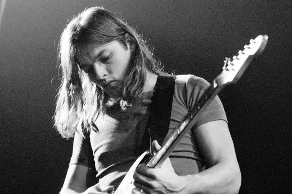 The Story Behind Legendary Musician David Gilmour’s ‘Yes I Have Ghosts’!