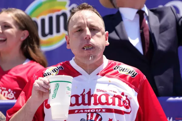Joey chestnut Eating Records.