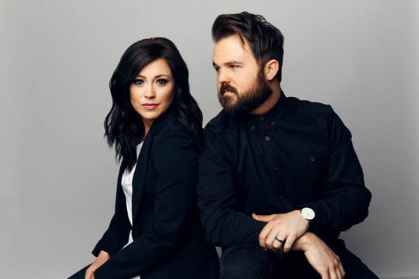 Grammy-Nominated Kari Jobe And Her Husband Cody Carnes Are The Leaders In The Christian Music Industry!