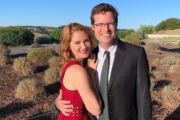 Know About Peter Lanfer, His Wiki, Age, Net Worth and Sarah Drew!