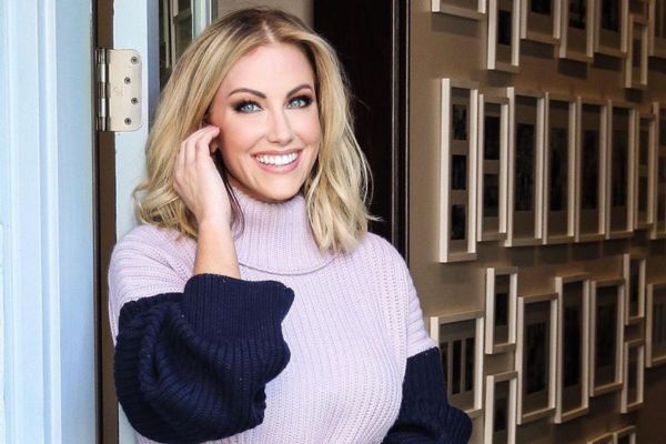 All You Need To Know About Stephanie Hollman Including Her Bio, Age, Suicide, Wedding, Husband, Net Worth, And More!