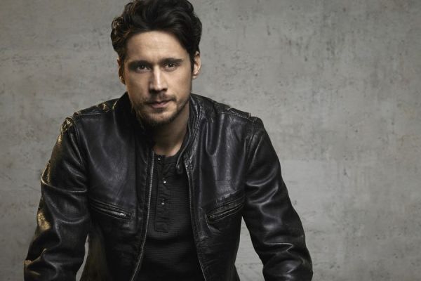 Here’s All You Need To Know About The Personal Life Of Peter Gadiot And Her Relationships!