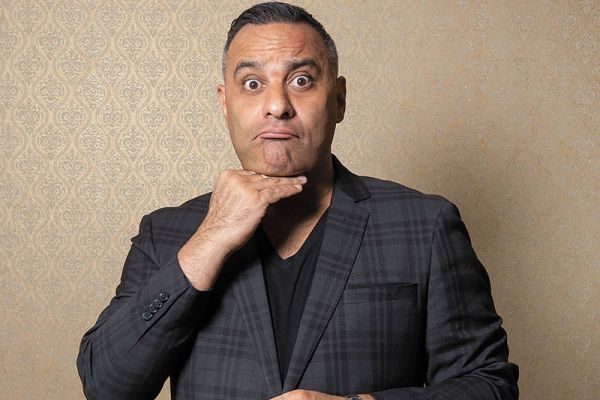 All You Need To Know About Comedian Russell Peters Including His New Girlfriend, Engagement, Dating History, And More!