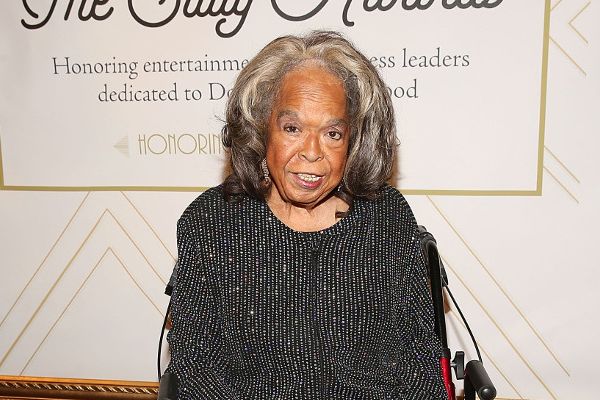 Facts to Know About Della Reese, Cause of Death, Net Worth, Husband, Kids