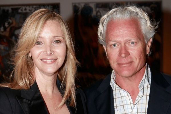 The Cutest Love Story of Lisa Kudrow and Husband Michel Stern, Meet the ‘Friends’ Alum’s Spouse