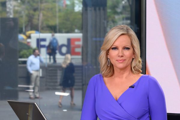 Fox News Journalist Shannon Bream Was Formerly A Model And She Still Looks Hot In A Bikini!