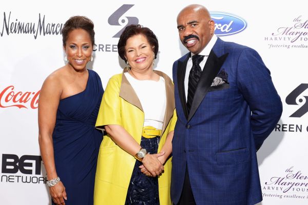 The TV Star Steve Harvey’s Has a Lot of Love to Give His Big Family