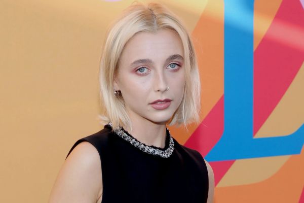 Know About Emma Chamberlain’s Boyfriend Including Wiki, Age, Parents, Height, Net Worth