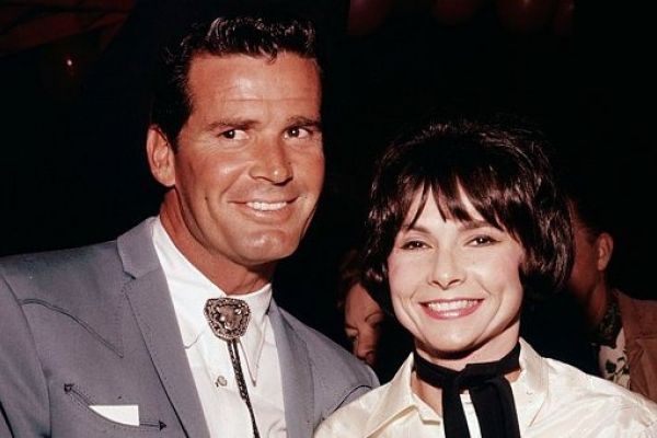 Who Is Lois Clarke? More On The Life Of James Garner’s Wife